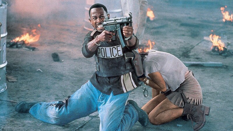Marcus Burnett (Martin Lawrence, li.) und Julie Mott (Tea Leoni).Marcus Burnett (Martin Lawrence, li.) und Julie Mott (Tea Leoni). – Bild: RTL II