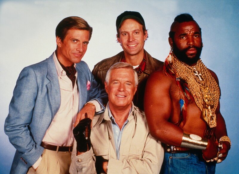 v.li. Templeton Peck (Dirk Benedict), John ‚Hannibal‘ Smith (George Peppard), ‚Howling Mad‘ Murdock (Dwight Schultz) und B.A. (Mr. T.) – Bild: Universal Television