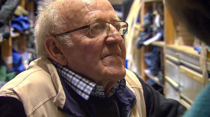 Der Senior Franz Spils eröffnete vor 45 Jahren den Supermarkt für Landwirte mitten in Cloppenburg. Die Region ist eines der wichtigsten Zentren der Lebensmittel- und Tierproduktion in Deutschland. – Bild: NDR/Flemming Postproduktion/Saskia Bezzenberger und Ulrike Engels Der Senior Franz Spils eröffnete vor 45 Jahren den Supermarkt für Landwirte mitten in Cloppenburg. Die Region ist eines der wichtigsten Zentren der Lebensmittel- und Tierproduktion in Deutschland. – Bild: NDR/Flemming Postproduktion/Saskia Bezzenberger und Ulrike Engels