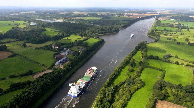 Der führt quer durch Schleswig-Holstein von Kiel nach Brunsbüttel. Weitere Fotos erhalten Sie auf Anfrage. – Bild: NDR/​Uli Patzwahl