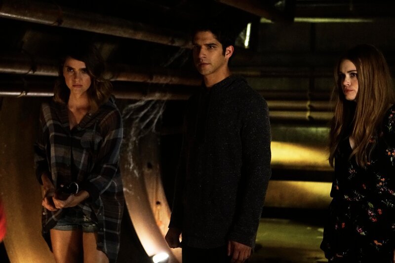V.l.: Malia Tate (Shelley Hennig), Scott McCall (Tyler Posey), Lydia Martin (Holland Roden) – Bild: RTL
