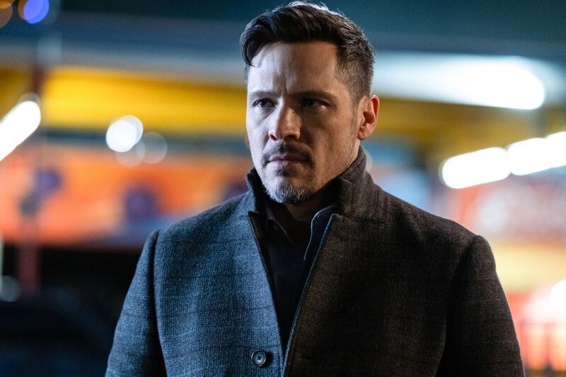Nick Wechsler als Oliver Odell – Bild: NBCUniversal /​ James Dittiger