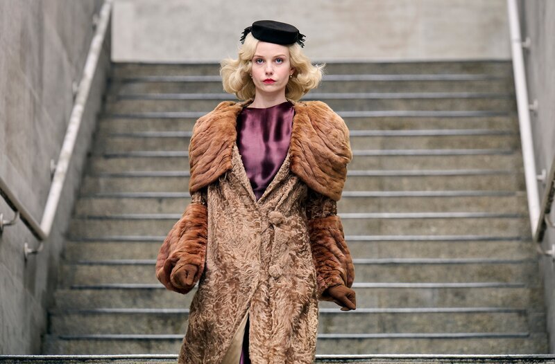 Diana Mitford (Joanna Vanderham). – Bild: WDR/​Firebird Pictures