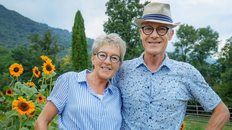 Hinter den Hecken  Weingarten Staffel 7 Folge 7 In Bedano TI haben Margrit und Heinz Knecht eine Kombination von Rebberg und Garten verwirklicht – einen «Weingarten». 2024  Copyright: SRF – Bild: SRF