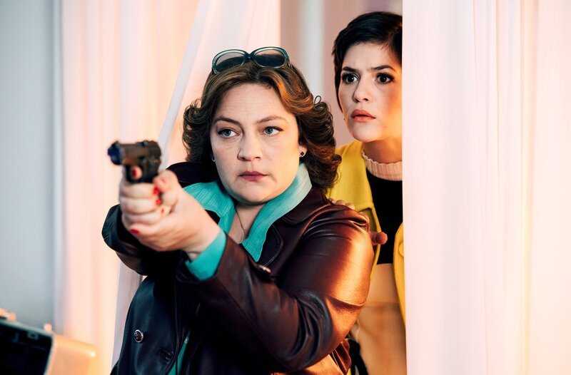 Annie Gréco (Émilie Gavois-Kahn) und Rose Bellecour (Chloé Chaudoye) – Bild: WDR/​Rémy Grandroques