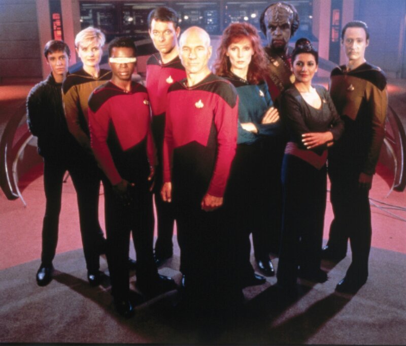 Syfy/​ TM & (C) 2011 CBS Studios Inc.,Gallery, Raumschiff Enterprise Das nachste Jahrhundert Patrick Stewart (Captain Picard), an his crew (C)Syfy/​ TM & (C) 2011 CBS Studios Inc. – Bild: SYFY TM & (C) 2011 CBS Studios Inc. (C)SYFY Photocredit Mandatory, Editorial Use Only, NO archive, NO Resale