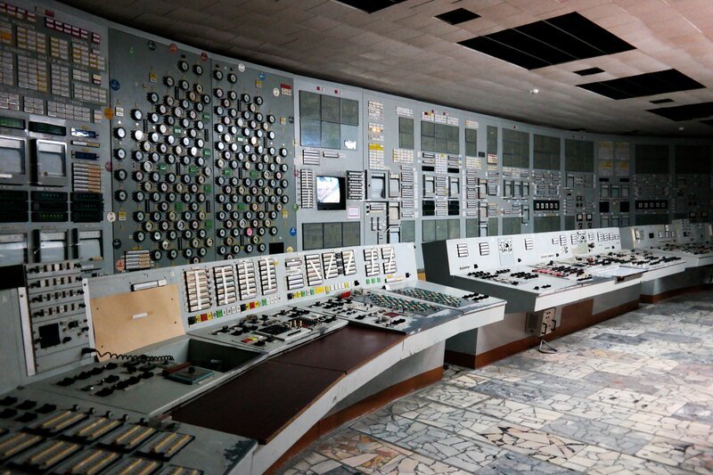 The reactor control room in the Chernobyl exclusion zone. – Bild: Natonal Geographic