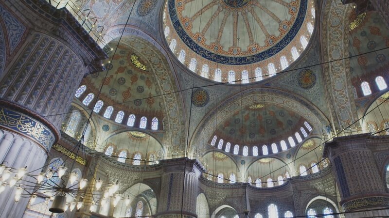 Letztes Ziel einer langen Reise: Istanbul mit seiner Blauen Moschee ist die historische Endstation des Orient-Express. – Bild: 3sat