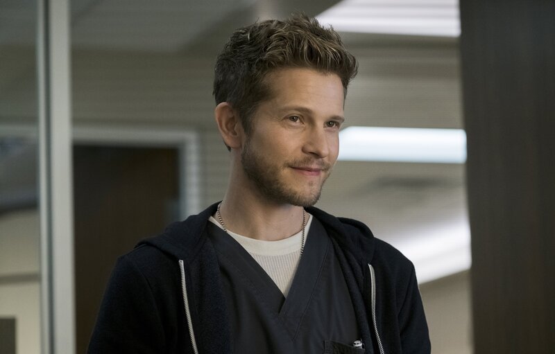 Für das Wohl eines Patienten übergeht Dr. Hawkins (Matt Czuchry) jede Hierarchie … – Bild: Fox and its related entities