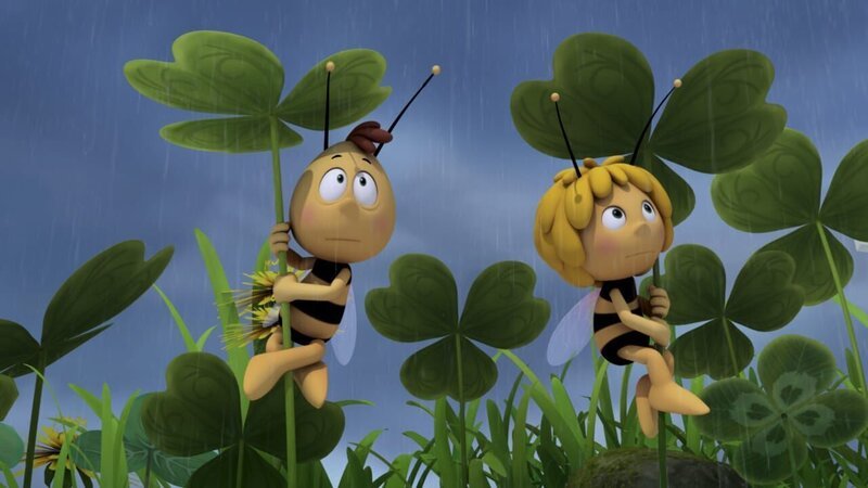 Lara lässt es regnen. – Bild: ZDF/​Studio100 Animation