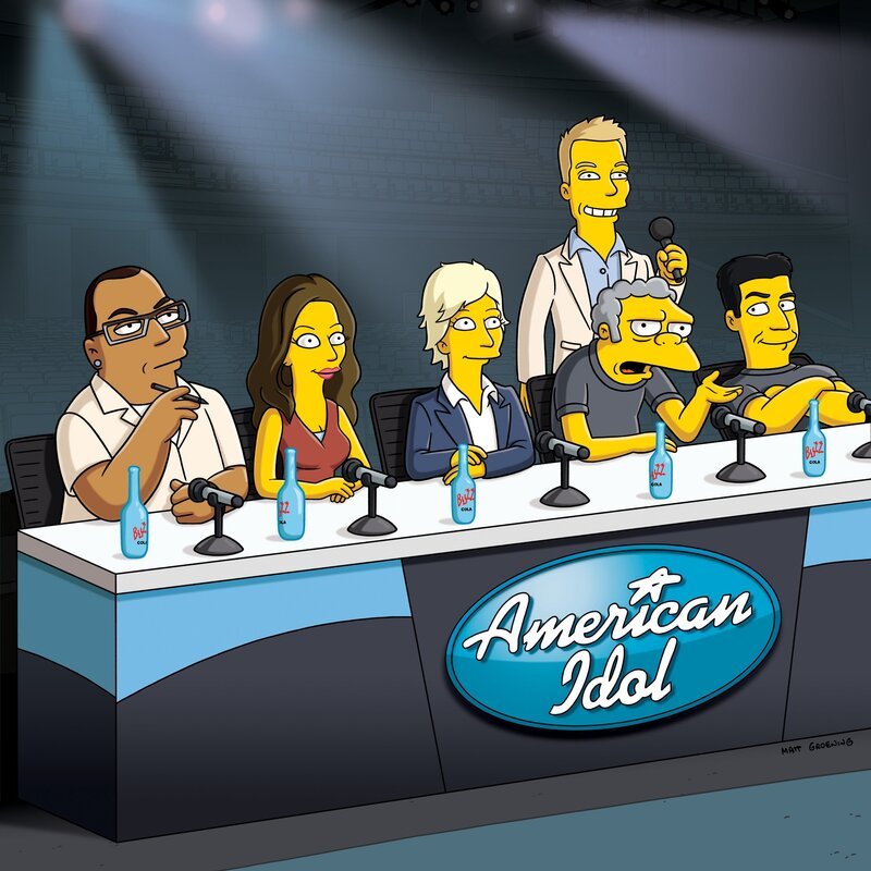 Moe zeigt ein verstecktes Talent als Juror von Wettbewerben. Dies bemerkt auch ein Mitarbeiter von FOX und lädt ihn zu den Studios nach Los Angeles ein, wo er die Jury von American Idol verstärken soll. Randy Jackson (l.), Kara DioGuardi (2.v.l.), Ellen DeGeneres (M.), Moe (2.v.r.), Simon Cowell (r.) und Ryan Seacrest (hinten) … – Bild: Twentieth Century Fox Film Corporation