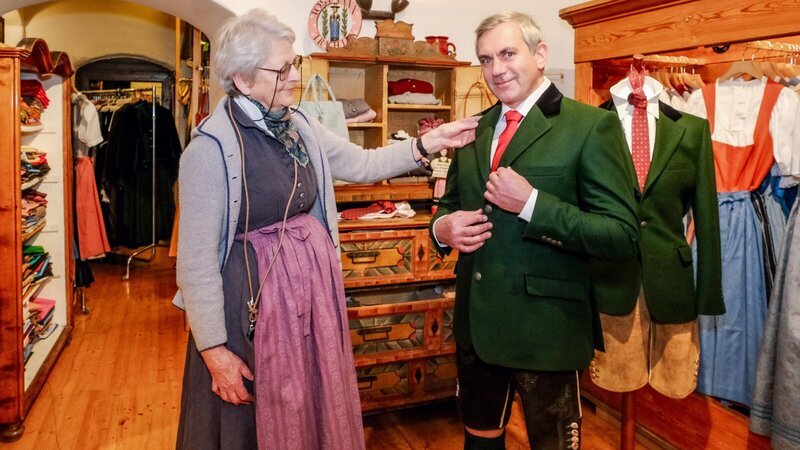 Wladimir Kaminer bei Tostmann Trachten: Gexi Tostmann, Wladimir Kaminer. – Bild: 3sat
