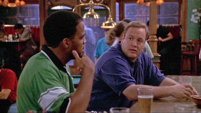 2. Staffel: Doug (Kevin James) und Carrie Heffernan (Leah Remini) – Bild: TVNOW
