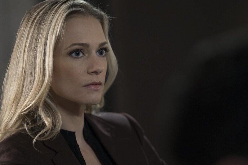 Ein Mörder, der seine Opfer per Überdosis tötet und anschließend verbrennt, stellt für JJ (A. J. Cook) eine große Herausforderung dar … – Bild: CBS Broadcasting, Inc. /​ Cliff Lipson