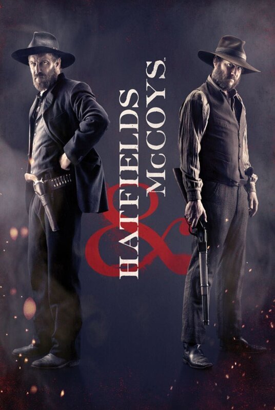 ‚Devil‘ Anse Hatfield (Kevin Costner) und Randall McCoy (Bill Paxton) – Bild: DVID /​ Videoland