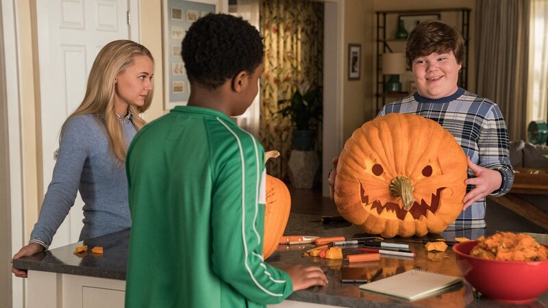 Sarah (Madison Iseman), Sam (Caleel Harris) und Sonny (Jereemy Ray Taylor) müssen die Stadt retten. – Bild: RTLZWEI / Daniel McFadden Sarah (Madison Iseman), Sam (Caleel Harris) und Sonny (Jereemy Ray Taylor) müssen die Stadt retten. – Bild: RTLZWEI / Daniel McFadden