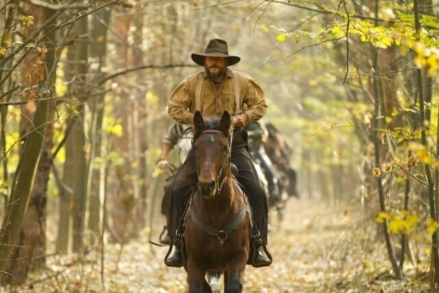 Still of Bill Paxton in Hatfields & McCoys. – Bild: AXN Black