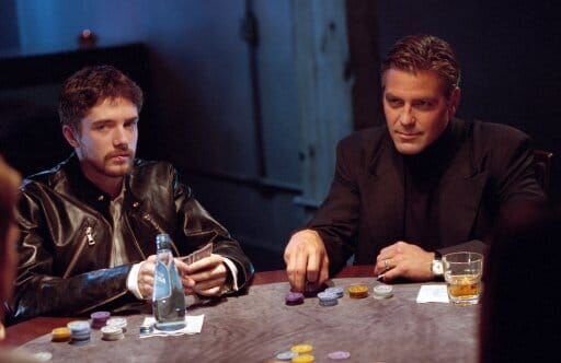 On the right: George Clooney as Danny Ocean. – Bild: TV24