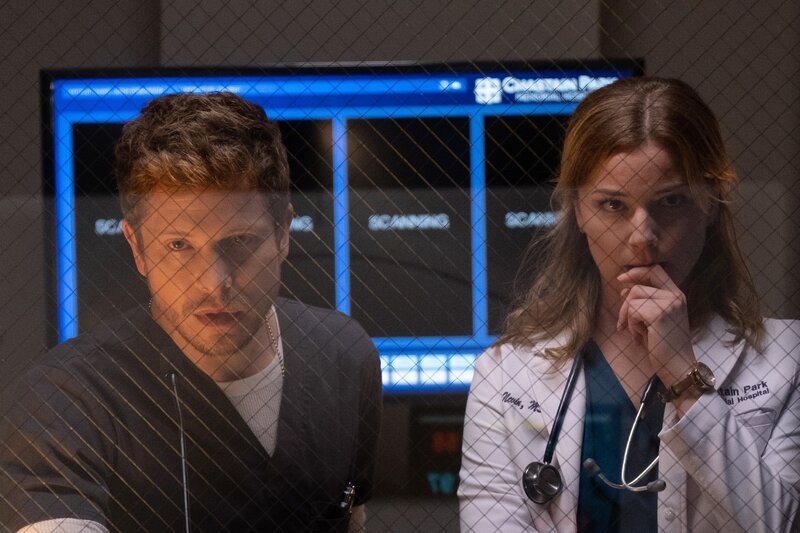 Dr. Conrad Hawkins (Matt Czuchry, l.); Nicolette Nevin (Emily VanCamp, r.) – Bild: 2018⁠–⁠2019 Twentieth Century Fox Film Corporation. All rights reserved. Lizenzbild frei