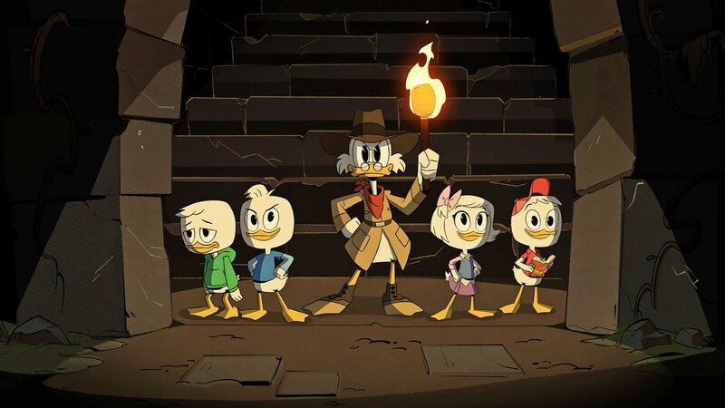 L-R: Louie Duck, Dewey Duck, Scrooge McDuck, Webby Vanderquack, Huey Duck – Bild: Disney+