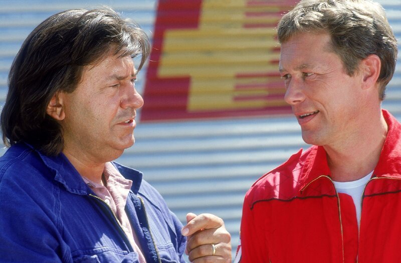 Max (Hanno Pöschl) und Jens Köster (Hans Heller) – Bild: RTLplus /​ Miguel Dieterich