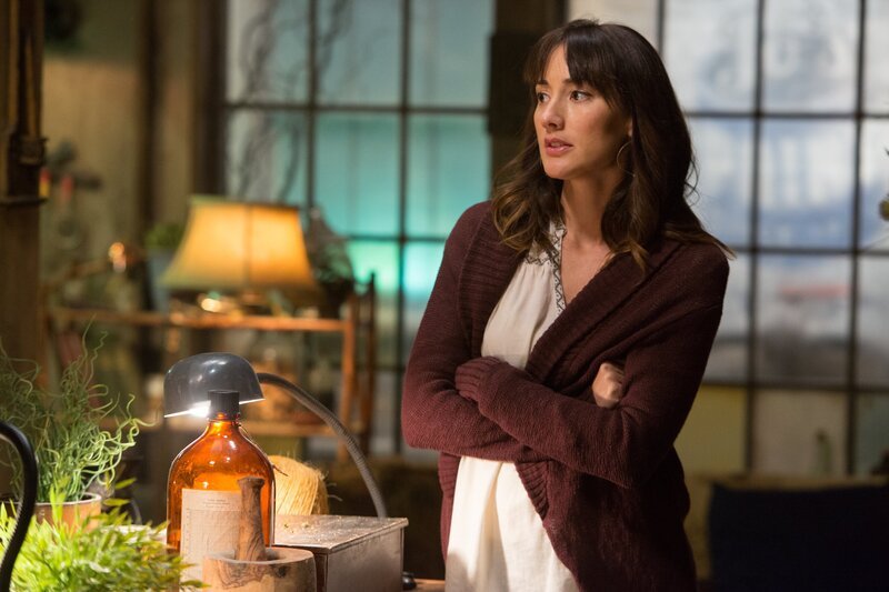 Kann Rosalee (Bree Turner) der verwirrten Juliette helfen, mit einer unerwarteten Erkenntnis klarzukommen? – Bild: MEI2 /​ 999- RTI S.p.A. Interactive Media – P.Iva 03976881007 – Tutti i diritti riservati l Per la pubblicità Mediamond S.p.a., RTI spa, Gruppo Mediaset.