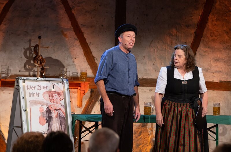 v.l.n.r: Franz Auber und Hillu Stoll (Hillu’s Herzdropfa) – Bild: SWR/​Sabine Stumpp