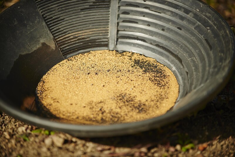Gold in Yukon Gold. (Photo Credit: Blasberg/​Paperny Entertainment Inc.) – Bild: Klondike (3) Productions Inc.