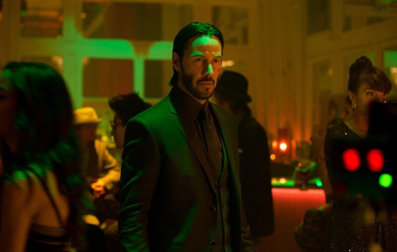 Lässt sich auch von einer Überzahl an Gegnern nicht davon abbringen, den Mörder seines Welpen zu töten: Hitman John Wick (Keanu Reeves)&nbsp;… – Bild: SUMMIT ENTERTAINMENT, LLC.