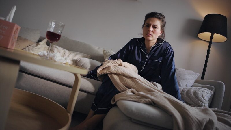 Person: Leonie Parusel als Andrea Martin; – Bild: Joyn