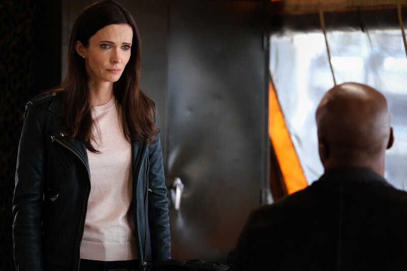 Lois Lane (Elizabeth Tulloch) – Bild: The CW Network, LLC. All Rights Reserved. /​ Warner Bros. Ent. Inc. /​ Bettina Strauss