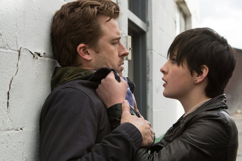 Warum kommt es zwischen Trubel (Jacqueline Toboni) und Josh Porter (Lucas Near-Verbrugghe) zu Streiterein? – Bild: MEI2 /​ RTI S.p.A. Interactive Media /​ Mediamond S.p.a., RTI spa, Gruppo Mediaset