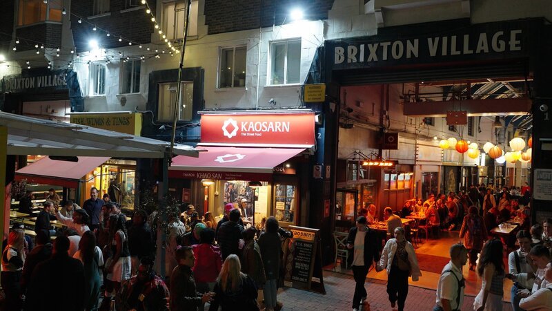 Brixton Village: Hier lebt und feiert die jamaikanische und afrikanische Community. – Bild: Michele Parente/​Pierre Blechschm /​ ZDF