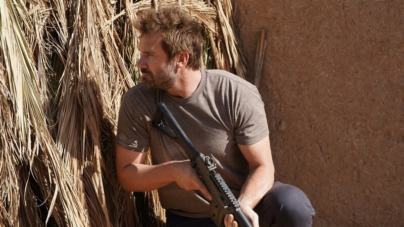Gabriel (Clive Standen) ist entschlossen, seinen Sohn zu retten. – Bild: ZDF and Cineflix /​ Roger Arpajou