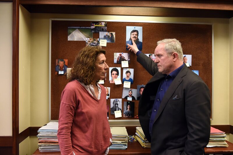 Bibi Fellner (Adele Neuhauser), Moritz Eisner (Harald Krassnitzer). – Bild: ORF/​Hubert Mican