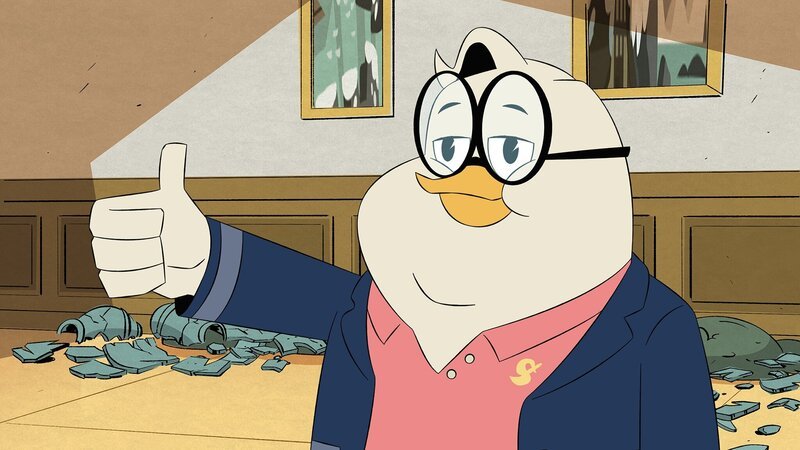 „Disneys DuckTales“, „Der Einzelkind-Tag.“ Genervt von seinen Brüdern ruft Track den „Tag des Einzelkindes“ aus, an dem jeder Drilling ganz allein etwas unternehmen soll. Während Track eine Episode seiner ganz eigenen Late Night-Show aufnimmt, führt Tick zwei Panzerknacker in die Freuden des Daseins beim Fähnlein Fieselschweif ein und Trick versucht sich mit dem durchgeknallten Milliardär Doofi anzufreunden. – Bild: Disney+