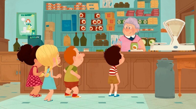 Nick und seine Freunde versuchen, der Frau im Krämerladen alle Arbeitshefte wegzukaufen. – Bild: SWR/​MEDIA VALLEY – BELVISION/​Le Petit Nicolas®