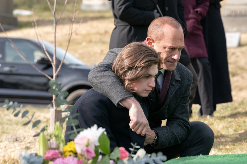 Eli Stabler (Nicky Torchia, l.) und Detective Elliot Stabler (Christopher Meloni) – Bild: RTL