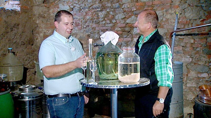 Bernhard Malli und Harry Prünster in Kitzeck. – Bild: ORF
