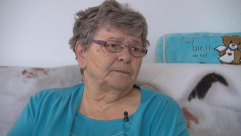 Edith ist auf der Suche nach ihrem Sohn Fred. Kann Julia Leischik ihr helfen, ihn zu finden? – Bild: © SAT.1