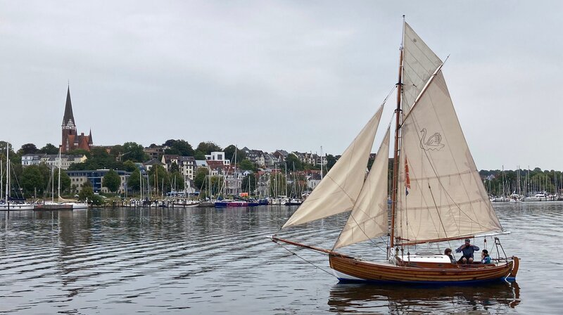Im Flensburger Museumshafen zu Hause – die Timpe Te. – Bild: NDR/​Carsten Prehn