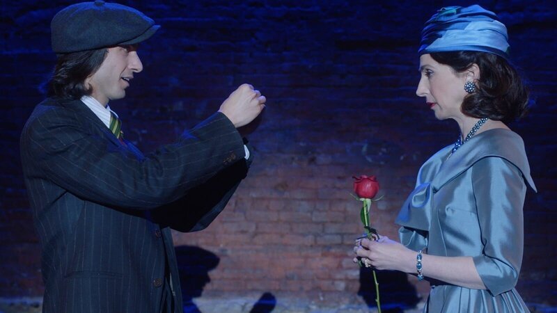 L-R: Alfie (Gideon Glick), Rose Weissman (Marin Hinkle) – Bild: Amazon
