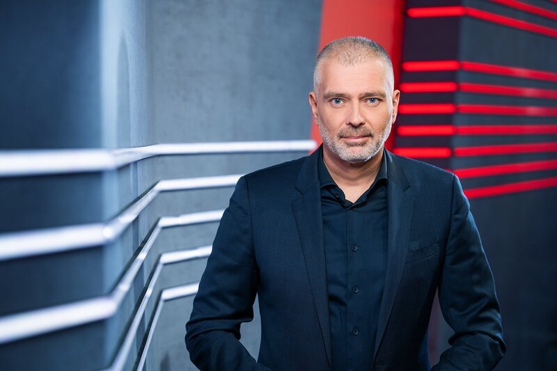 Sandro Brotz – Moderator Arena – Bild: SRF/​Oscar Alessio