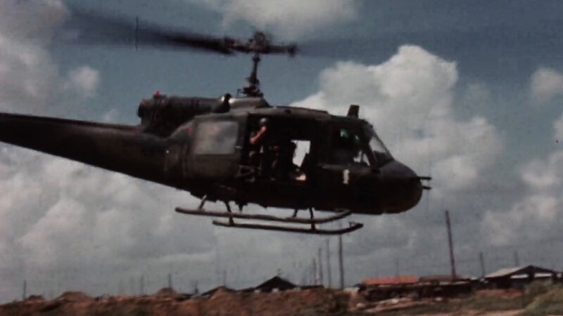 Ein Hubschrauber – Bild: History