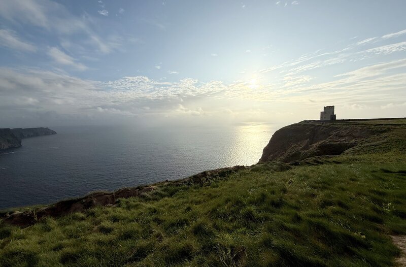 Abendstimmung an den Cliffs of Moher, County Clare. – Bild: WDR