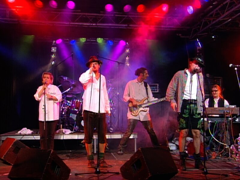 Konzert der Band „Ausseer Hardbradler“ im Münchner Schlachthof. – Bild: BR