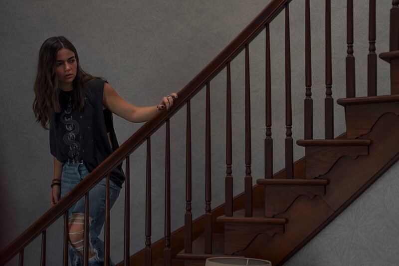 Taegen Burns as Taylor in Imaginary. Photo Credit: Parrish Lewis – Bild: Parrish Lewis/Lionsgate / Parrish Lewis/Lionsgate / IMAGINARY_PL_052523_3034 / © 2024 Lionsgate Taegen Burns as Taylor in Imaginary. Photo Credit: Parrish Lewis – Bild: Parrish Lewis/Lionsgate / Parrish Lewis/Lionsgate / IMAGINARY_PL_052523_3034 / © 2024 Lionsgate