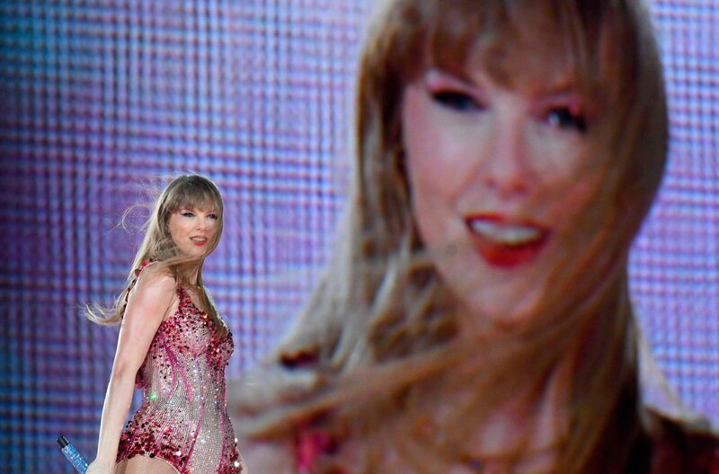 Taylor Swift bei ihrer ersten Show in Argentinien, Buenos Aires. – Bild: SWR/​IMAGO/​Latin America News Agency