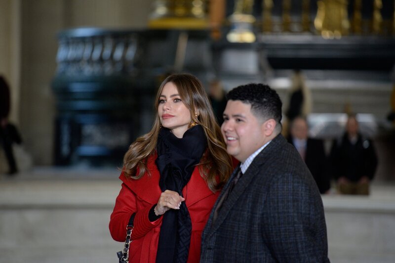 Gloria Delgado (Sofía Vergara), Manny Delgado (Rico Rodriguez). – Bild: Bruno Calvo /​ ABC /​ American Broadcasting Companies, Inc. All rights reserved.