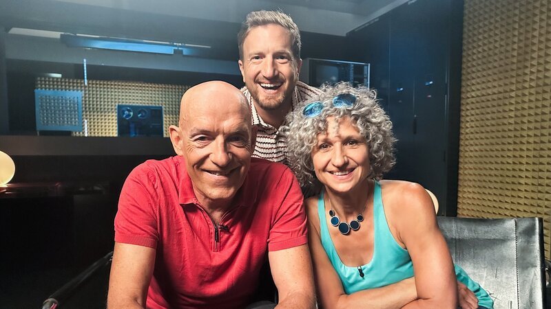 v.li.: Volker Martins, Stefan Büsser und Nadja Sieger – Bild: SRF